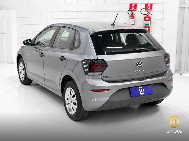 Volkswagen Polo 1.0 MPI TRACK MANUAL 2023 cinza à venda na Unique Automóveis em Indaiatuba — foto 8