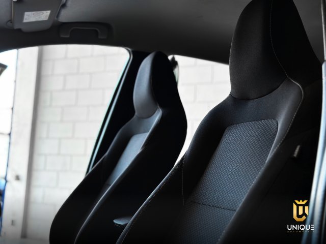 Chevrolet Onix 1.0 TURBO FLEX PLUS LTZ AUTOMÁTICO 2023/2024 prata à venda na Unique Automóveis em Indaiatuba — foto 10