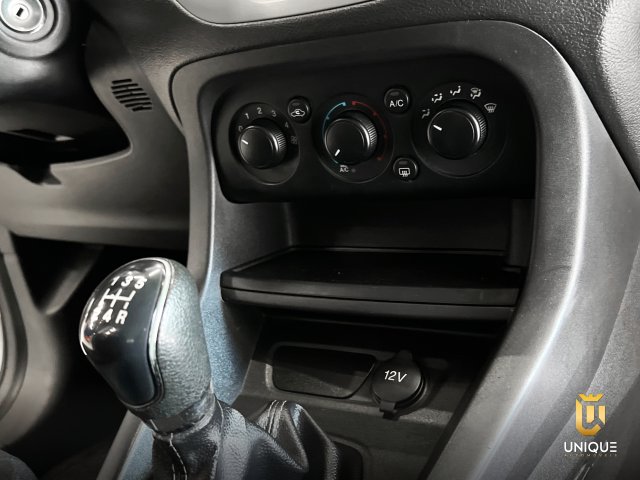 Ford Ka 1.0 TI-VCT FLEX SE MANUAL 2019/2020 branco à venda na Unique Automóveis em Indaiatuba — foto 8