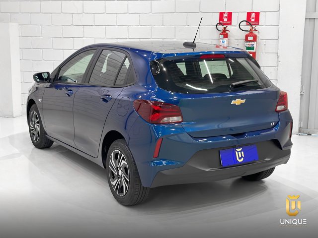 Chevrolet Onix 1.0 FLEX LT MANUAL 2023/2024 azul à venda na Unique Automóveis em Indaiatuba — foto 6
