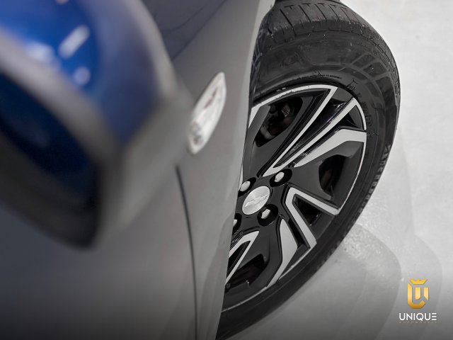 Chevrolet Onix 1.0 FLEX LT MANUAL 2023/2024 azul à venda na Unique Automóveis em Indaiatuba — foto 8