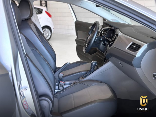 Volkswagen Virtus 1.0 200 TSI HIGHLINE AUTOMÁTICO 2022 prata à venda na Unique Automóveis em Indaiatuba — foto 11
