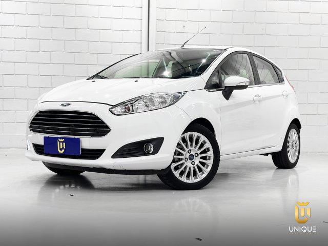 Ford Fiesta Hatch 1.6 TITANIUM HATCH 16V FLEX 4P POWERSHIFT 2013/2014 branco à venda na Unique Automóveis em Indaiatuba — foto 2