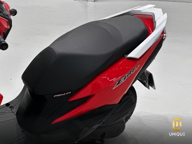 Honda Scooter ELITE 125 2023/2024 vermelho à venda na Unique Automóveis em Indaiatuba — foto 7