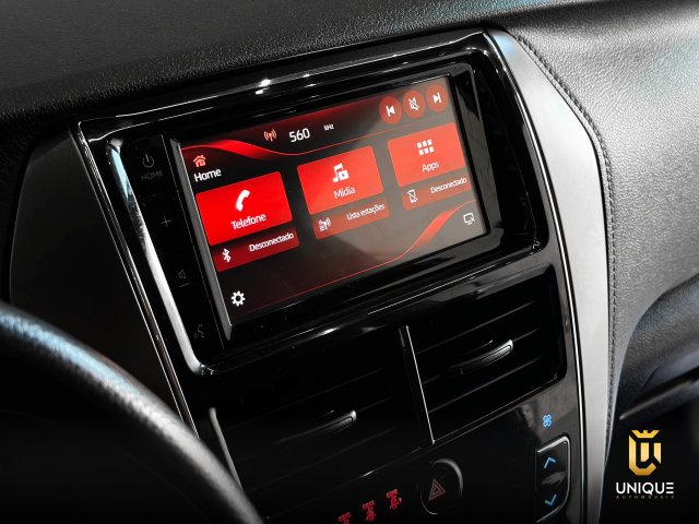 Toyota Yaris Sedan 1.5 16V FLEX SEDAN XL LIVE MULTIDRIVE 2022/2023 cinza à venda na Unique Automóveis em Indaiatuba — foto 14