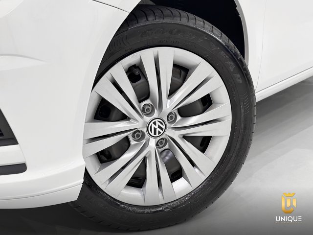 Volkswagen Gol 1.0 12V MPI TOTALFLEX 4P MANUAL 2023/2022 branco à venda na Unique Automóveis em Indaiatuba — foto 7