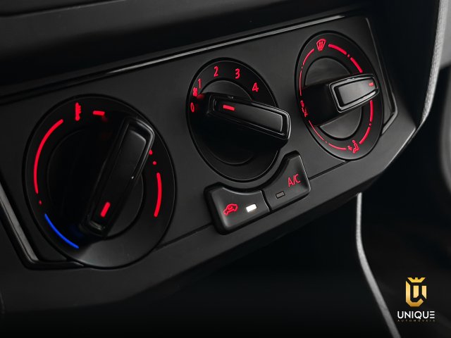 Volkswagen Gol 1.0 12V MPI TOTALFLEX 4P MANUAL 2023/2022 branco à venda na Unique Automóveis em Indaiatuba — foto 16