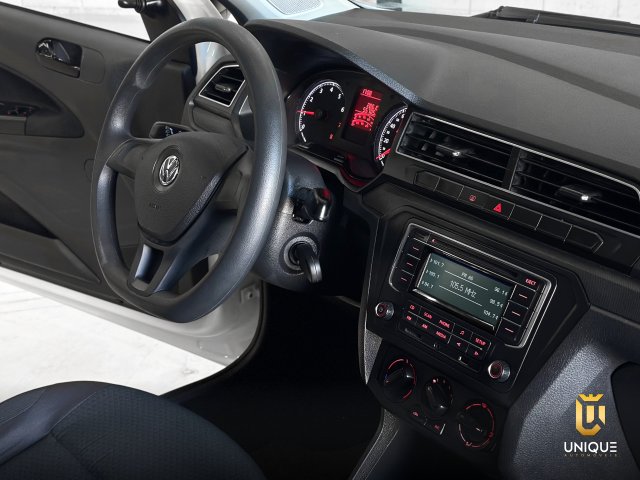 Volkswagen Gol 1.0 12V MPI TOTALFLEX 4P MANUAL 2023/2022 branco à venda na Unique Automóveis em Indaiatuba — foto 18