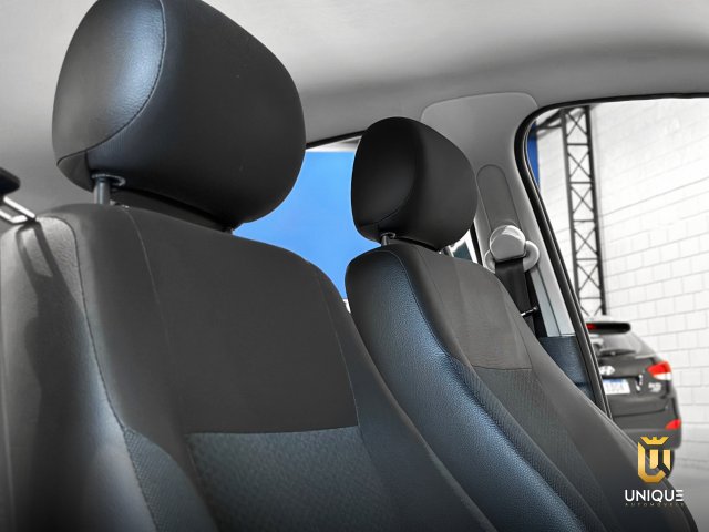 Volkswagen Gol 1.6 MSI TOTALFLEX 4P MANUAL 2021/2022 branco à venda na Unique Automóveis em Indaiatuba — foto 14