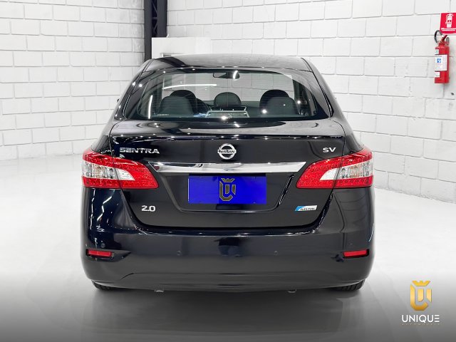 Nissan Sentra 2.0 SV 16V FLEX 4P AUTOMÁTICO 2014 preto à venda na Unique Automóveis em Indaiatuba — foto 5