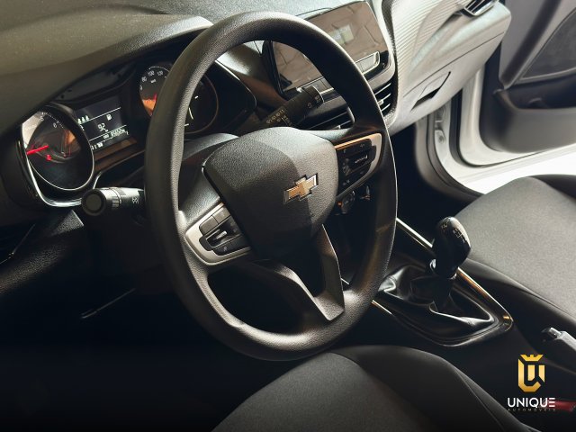 Chevrolet Onix 1.0 FLEX LT MANUAL 2022 branco à venda na Unique Automóveis em Indaiatuba — foto 9
