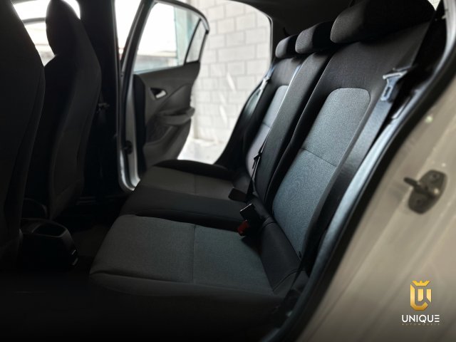 Chevrolet Onix 1.0 FLEX LT MANUAL 2022 branco à venda na Unique Automóveis em Indaiatuba — foto 18