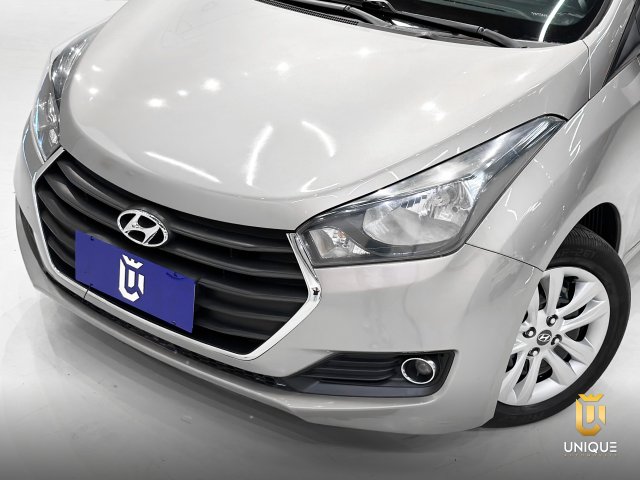 Hyundai Hb20 1.0 COMFORT 12V FLEX 4P MANUAL 2017 cinza à venda na Unique Automóveis em Indaiatuba — foto 6