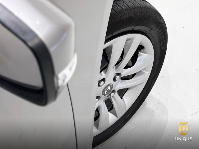 Hyundai Hb20 1.0 COMFORT 12V FLEX 4P MANUAL 2017 cinza à venda na Unique Automóveis em Indaiatuba — foto 5
