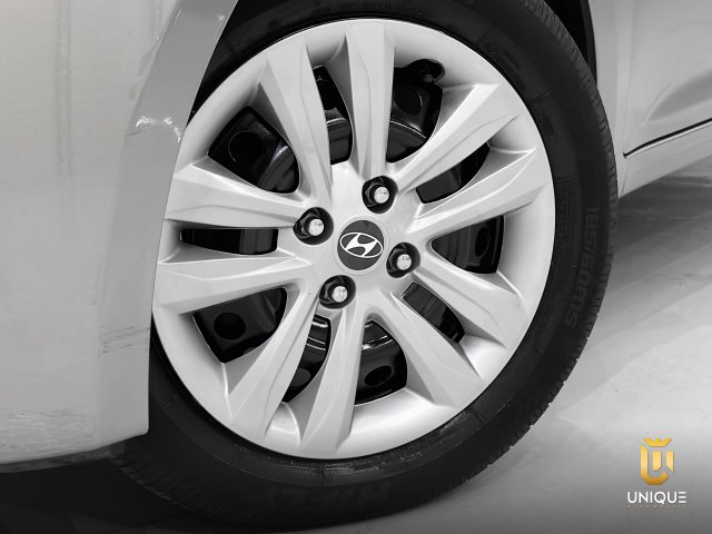 Hyundai Hb20 1.0 COMFORT 12V FLEX 4P MANUAL 2017 cinza à venda na Unique Automóveis em Indaiatuba — foto 8