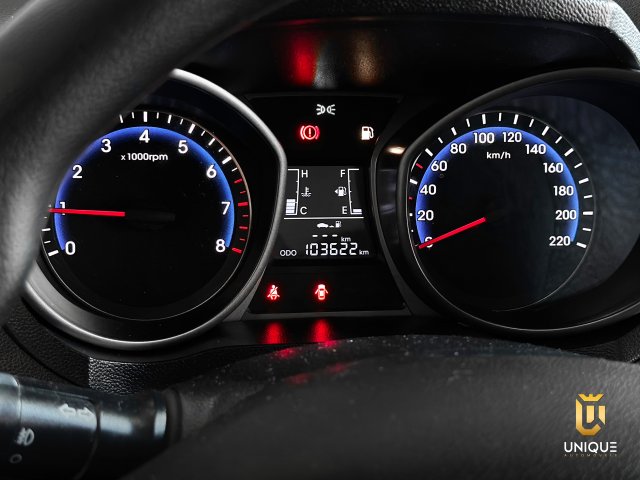 Hyundai Hb20 1.0 COMFORT 12V FLEX 4P MANUAL 2017 cinza à venda na Unique Automóveis em Indaiatuba — foto 9
