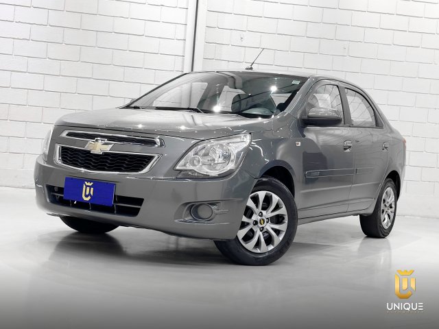 Chevrolet Cobalt 1.4 SFI LT 8V FLEX 4P MANUAL 2012 cinza à venda na Unique Automóveis em Indaiatuba — foto 2