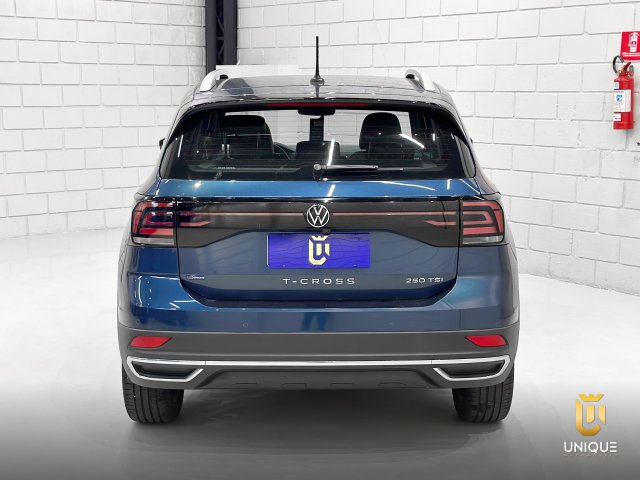 Volkswagen T-cross 1.4 250 TSI TOTAL FLEX HIGHLINE AUTOMÁTICO 2022 azul à venda na Unique Automóveis em Indaiatuba — foto 5