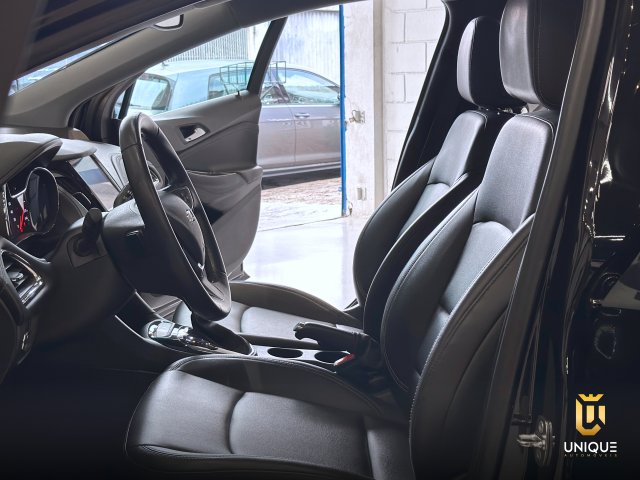 Chevrolet Cruze Sedan 1.4 TURBO LTZ 16V FLEX 4P AUTOMÁTICO 2021/2022 preto à venda na Unique Automóveis em Indaiatuba — foto 9