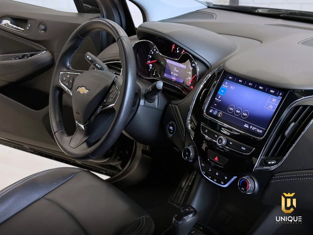 Chevrolet Cruze Sedan 1.4 TURBO LTZ 16V FLEX 4P AUTOMÁTICO 2021/2022 preto à venda na Unique Automóveis em Indaiatuba — foto 17