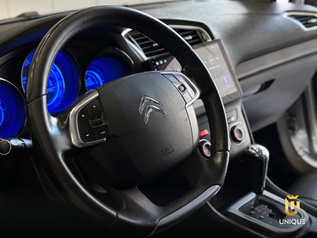 Citroën C4 Lounge 1.6 EXCLUSIVE 16V TURBO FLEX 4P AUTOMÁTICO 2015 prata à venda na Unique Automóveis em Indaiatuba — foto 14