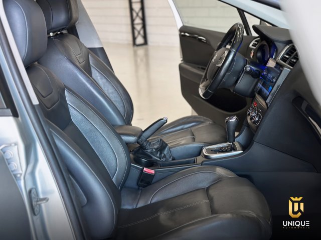 Citroën C4 Lounge 1.6 EXCLUSIVE 16V TURBO FLEX 4P AUTOMÁTICO 2015 prata à venda na Unique Automóveis em Indaiatuba — foto 19