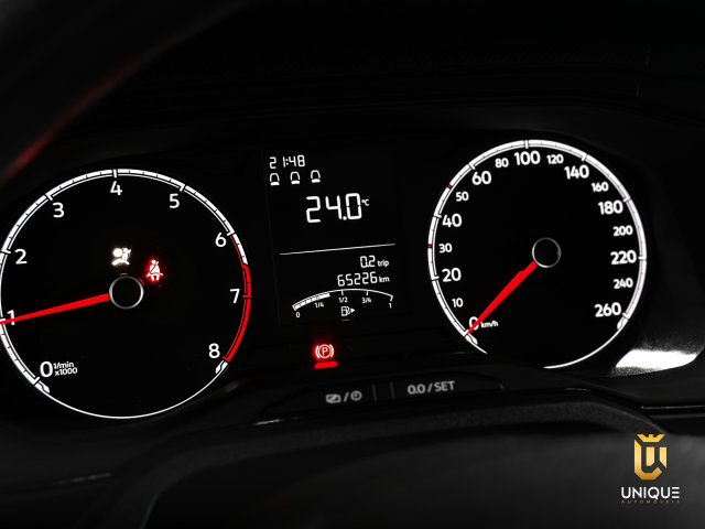 Volkswagen Polo 1.0 MPI TRACK MANUAL 2023 cinza à venda na Unique Automóveis em Indaiatuba — foto 9