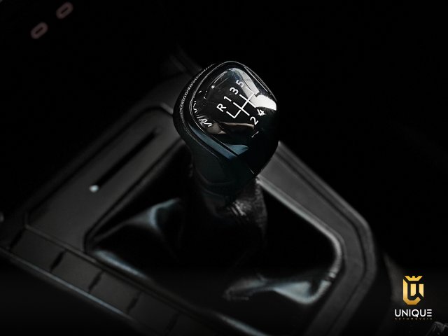 Volkswagen Polo 1.0 MPI TRACK MANUAL 2023 cinza à venda na Unique Automóveis em Indaiatuba — foto 11