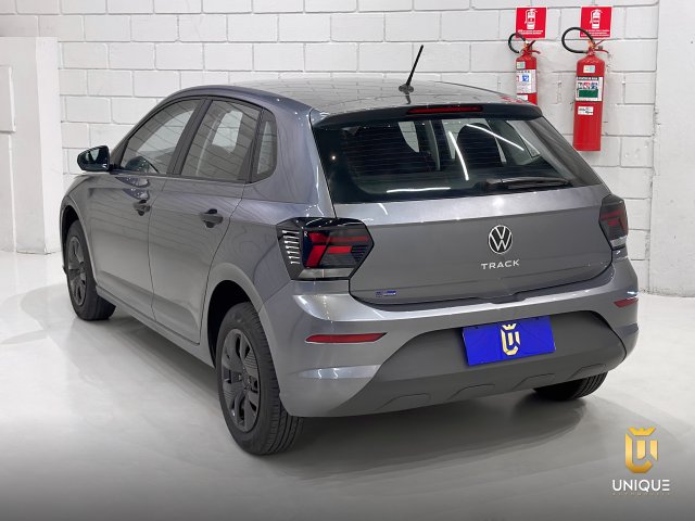 Volkswagen Polo 1.0 MPI TRACK MANUAL 2023 cinza à venda na Unique Automóveis em Indaiatuba — foto 20