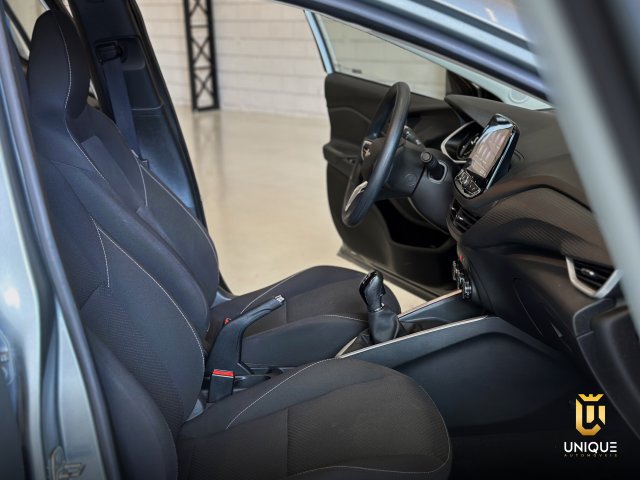 Chevrolet Onix 1.0 FLEX PLUS LT MANUAL 2024/2025 prata à venda na Unique Automóveis em Indaiatuba — foto 18
