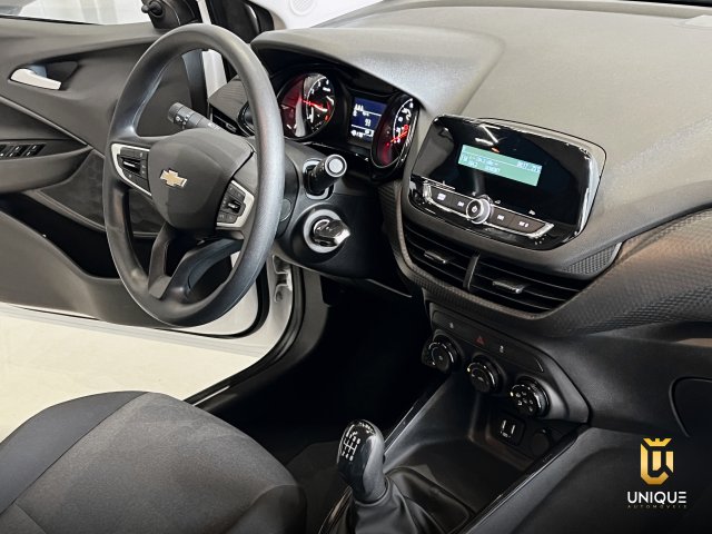 Chevrolet Onix 1.0 FLEX LT MANUAL 2022 branco à venda na Unique Automóveis em Indaiatuba — foto 15