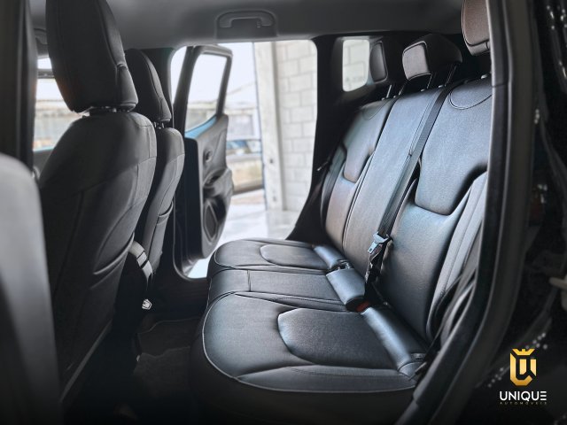Jeep Renegade 1.3 T270 TURBO FLEX LONGITUDE AT6 2023 preto à venda na Unique Automóveis em Indaiatuba — foto 17