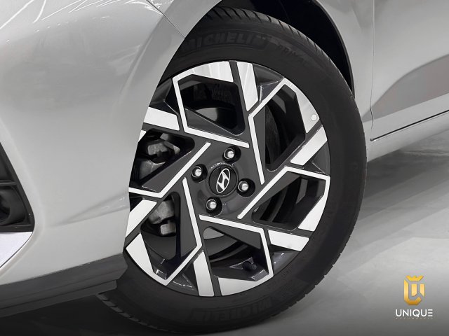 Hyundai Hb20 1.0 TGDI FLEX PLATINUM AUTOMÁTICO 2022/2023 prata à venda na Unique Automóveis em Indaiatuba — foto 7