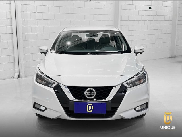 Nissan Versa 1.6 16V FLEX EXCLUSIVE XTRONIC 2021/2022 prata à venda na Unique Automóveis em Indaiatuba — foto 4
