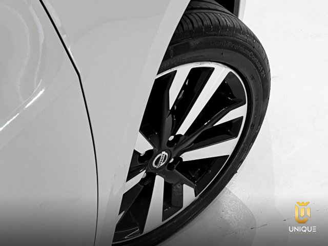 Nissan Versa 1.6 16V FLEX EXCLUSIVE XTRONIC 2021/2022 prata à venda na Unique Automóveis em Indaiatuba — foto 7
