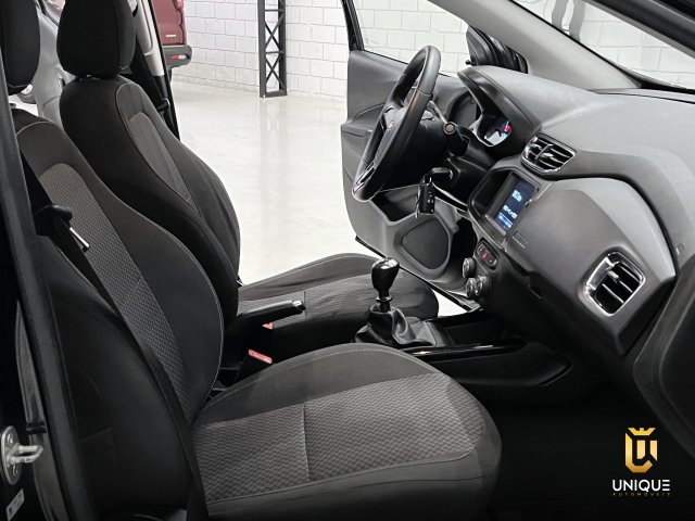 Chevrolet Prisma 1.4 MPFI LT 8V FLEX 4P MANUAL 2017/2018 preto à venda na Unique Automóveis em Indaiatuba — foto 15