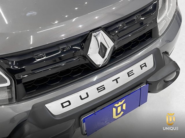 Renault Duster Oroch 1.6 16V SCE FLEX EXPRESSION MANUAL 2017/2018 cinza à venda na Unique Automóveis em Indaiatuba — foto 4