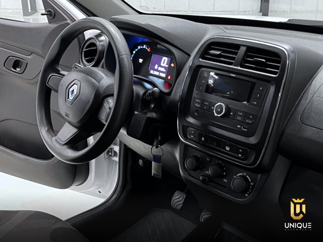 Renault Kwid 1.0 12V SCE FLEX ZEN MANUAL 2023/2024 branco à venda na Unique Automóveis em Indaiatuba — foto 13