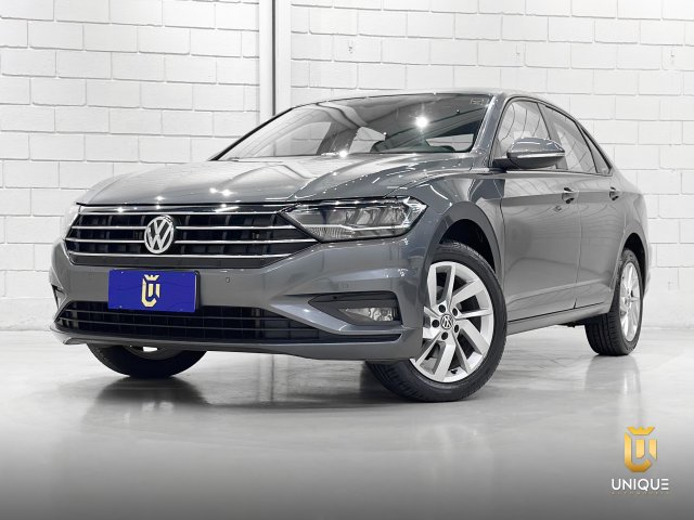 Volkswagen Jetta 1.4 250 TSI TOTAL FLEX COMFORTLINE TIPTRONIC 2018 cinza à venda na Unique Automóveis em Indaiatuba — foto 2