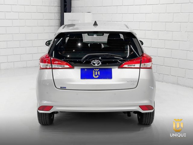 Toyota Yaris Hatch 1.3 16V FLEX XL PLUS TECH MULTIDRIVE 2019/2020 prata à venda na Unique Automóveis em Indaiatuba — foto 5