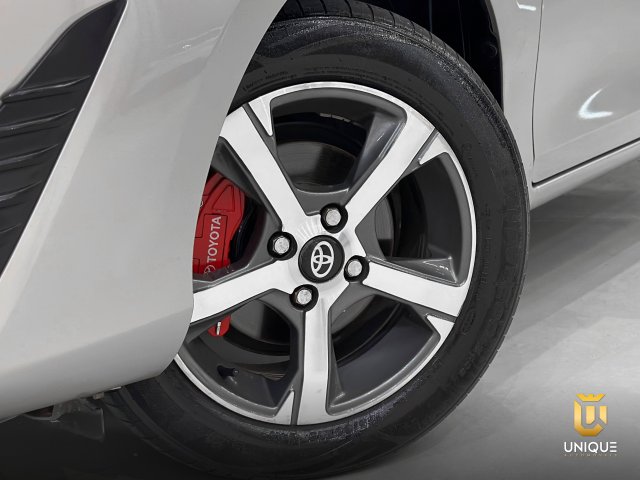 Toyota Yaris Hatch 1.3 16V FLEX XL PLUS TECH MULTIDRIVE 2019/2020 prata à venda na Unique Automóveis em Indaiatuba — foto 6