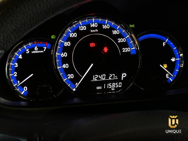 Toyota Yaris Hatch 1.3 16V FLEX XL PLUS TECH MULTIDRIVE 2019/2020 prata à venda na Unique Automóveis em Indaiatuba — foto 10