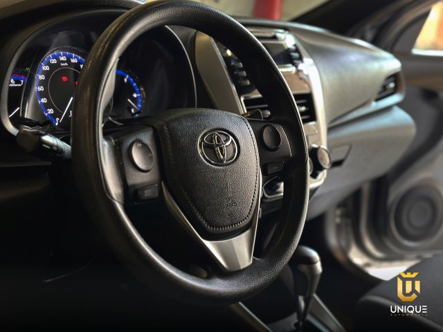 Toyota Yaris Hatch 1.3 16V FLEX XL PLUS TECH MULTIDRIVE 2019/2020 prata à venda na Unique Automóveis em Indaiatuba — foto 11