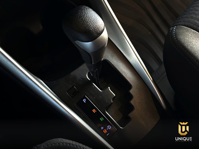 Toyota Yaris Hatch 1.3 16V FLEX XL PLUS TECH MULTIDRIVE 2019/2020 prata à venda na Unique Automóveis em Indaiatuba — foto 15