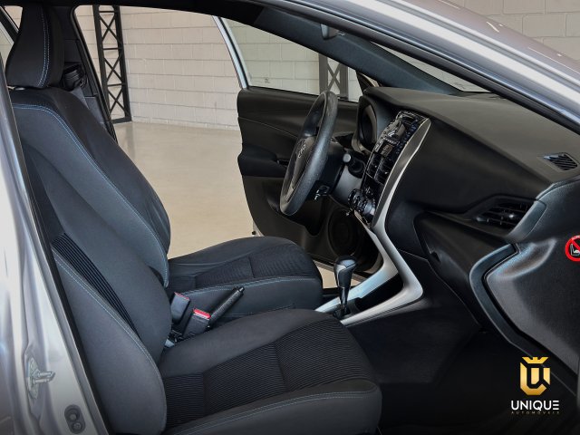 Toyota Yaris Hatch 1.3 16V FLEX XL PLUS TECH MULTIDRIVE 2019/2020 prata à venda na Unique Automóveis em Indaiatuba — foto 18