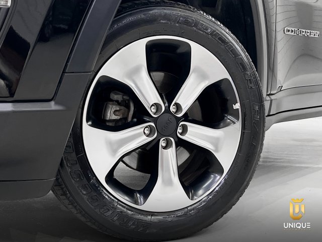 Jeep Compass 2.0 16V FLEX LONGITUDE AUTOMÁTICO 2018 preto à venda na Unique Automóveis em Indaiatuba — foto 6