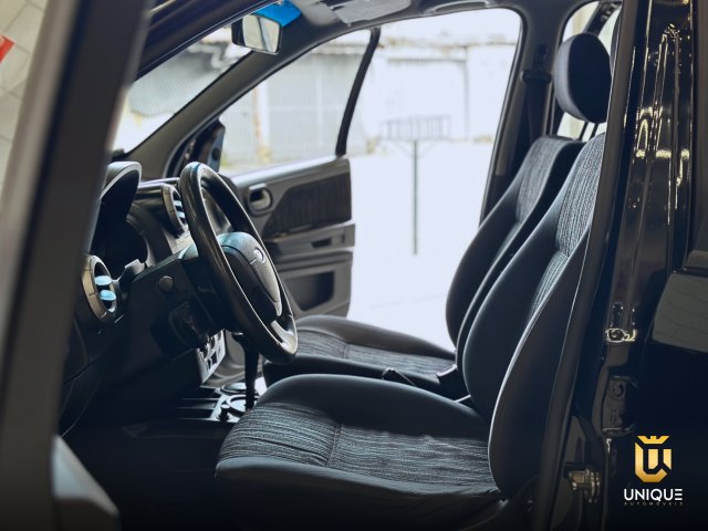 Ford Ecosport 2.0 XLT 16V GASOLINA 4P AUTOMÁTICO 2008 preto à venda na Unique Automóveis em Indaiatuba — foto 14