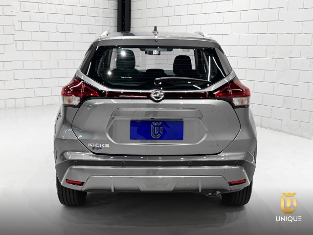 Nissan Kicks 1.6 16V FLEXSTART SENSE XTRONIC 2021/2022 cinza à venda na Unique Automóveis em Indaiatuba — foto 4