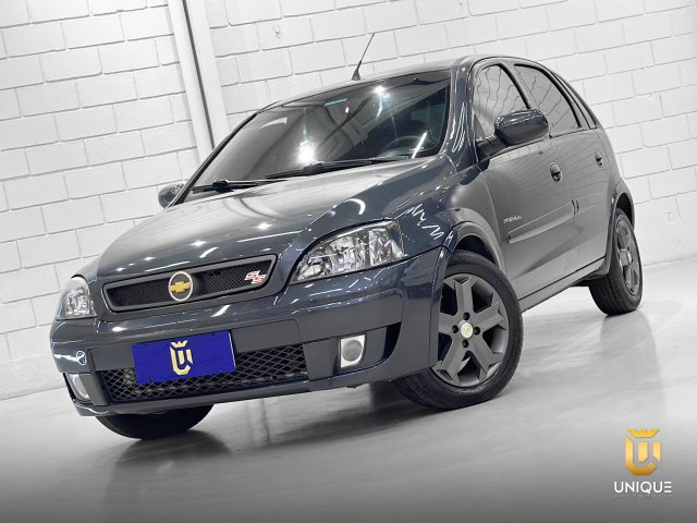 Chevrolet Corsa Hatch 1.4 MPFI PREMIUM 8V FLEX 4P MANUAL 2008/2009 cinza à venda na Unique Automóveis em Indaiatuba — foto 2