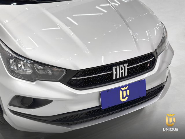 Fiat Cronos 1.3 FIREFLY FLEX DRIVE MANUAL 2022 prata à venda na Unique Automóveis em Indaiatuba — foto 5